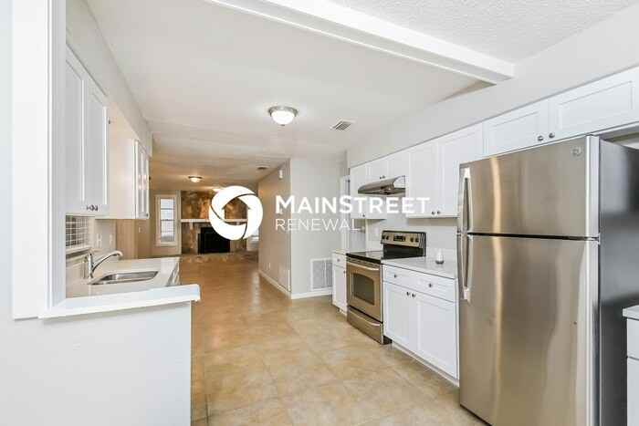 1110 Londonwood St - Photo 6 of 16