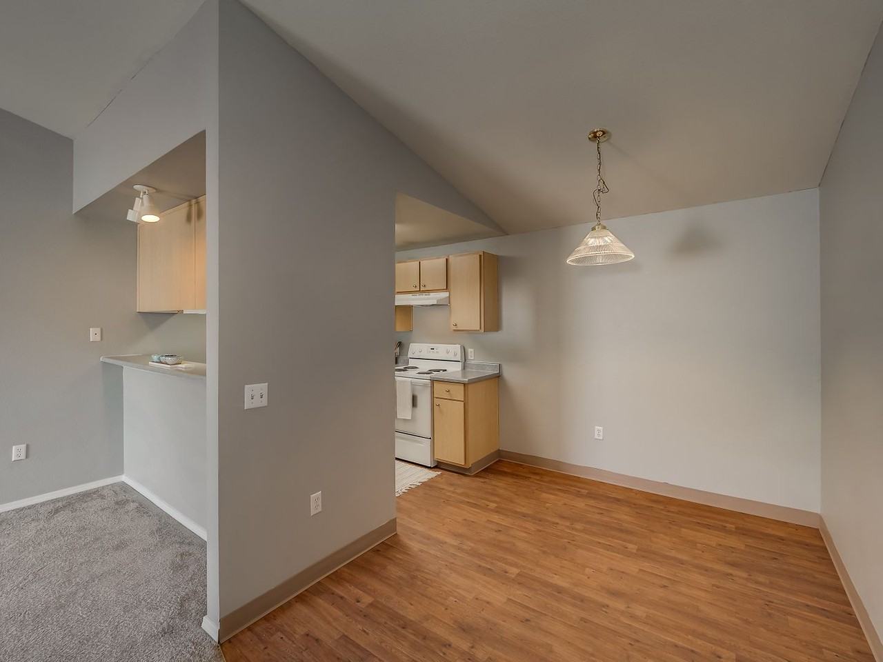 16916 Se Powell Blvd #6 - Photo 4 of 14