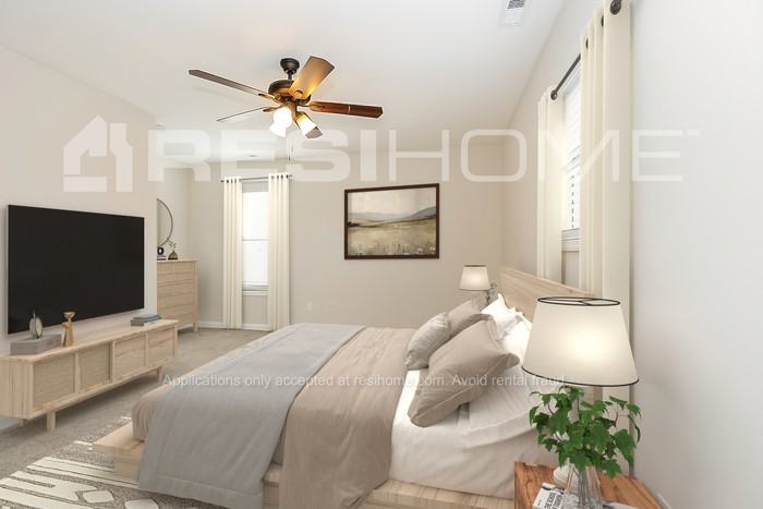 213 Granada Dr - Photo 7 of 17