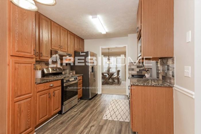 26 Johnstons Way - Photo 3 of 19