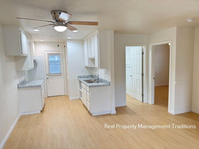 2541 Diamond St #3 - Photo 3 of 15