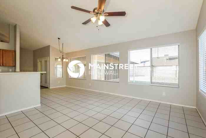 5514 W Joan De Arc Ave - Photo 5 of 16