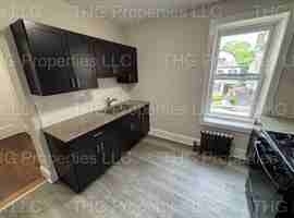 featured image of 490 Tremont Ave