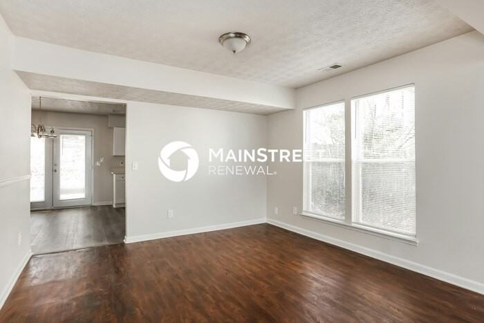 1724 Laurel Creek Cir - Photo 5 of 16