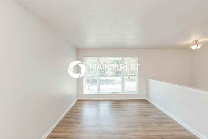 6605 Trousdale Rd - Photo 6 of 17