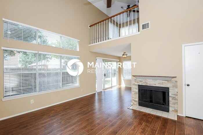 3124 Stonewall Ln - Photo 3 of 17