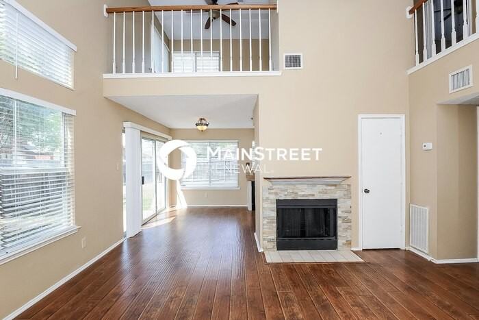 3124 Stonewall Ln - Photo 4 of 17
