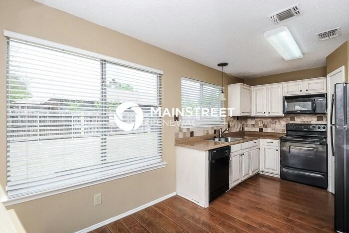3124 Stonewall Ln - Photo 6 of 17