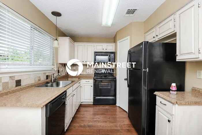 3124 Stonewall Ln - Photo 7 of 17