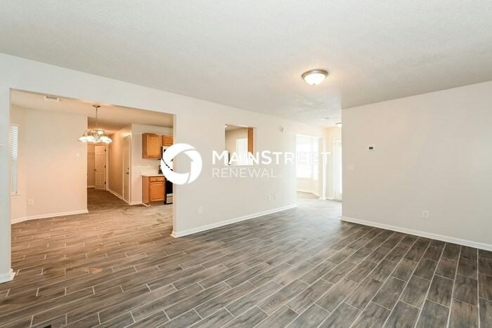 3075 Dogwood Ave - Photo 3 of 17