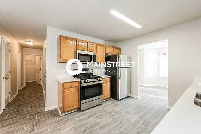 3075 Dogwood Ave - Photo 5 of 17