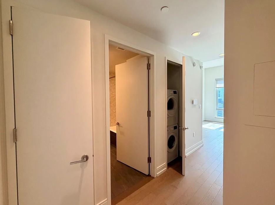 551 10th Ave #39M - Photo 6 of 18