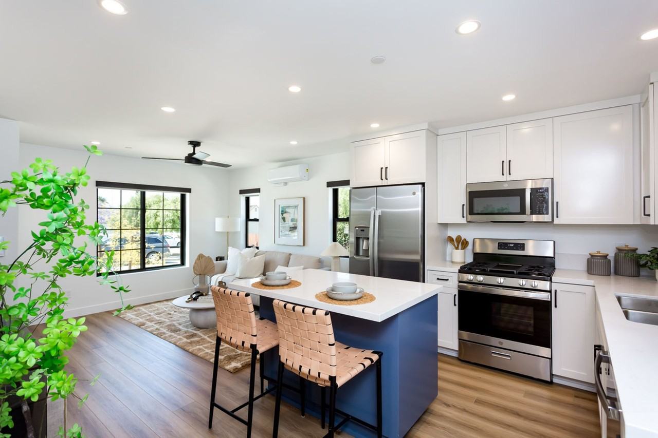2610 Juan St #1 - Photo 6 of 48