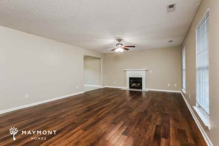 134 Trickle Dr - Photo 4 of 12