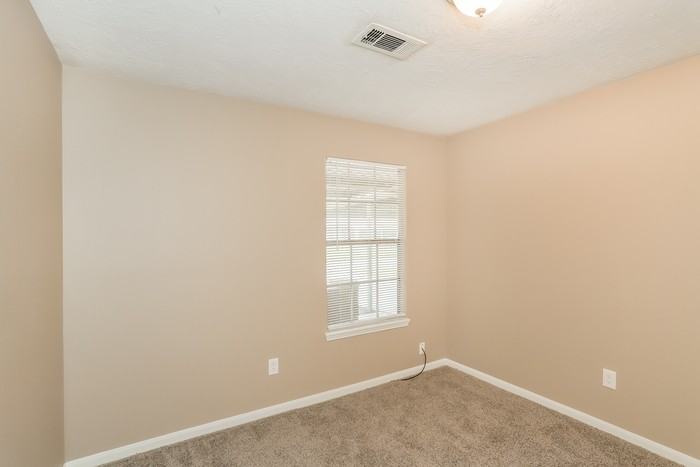 4313 Lariat Dr - Photo 7 of 15