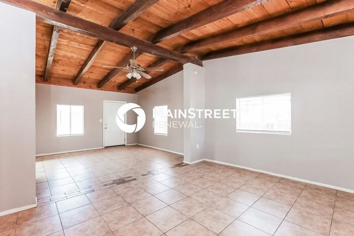 838 E 35th St - Photo 5 of 17