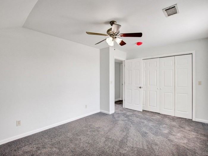 114 Wilton St - Photo 7 of 12