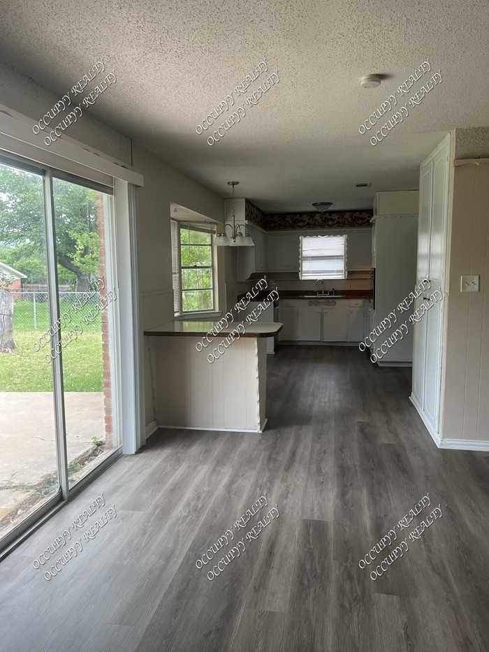 361 Heirloom Dr - Photo 5 of 19