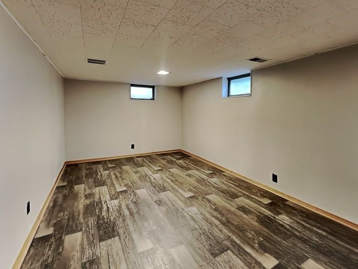 5600 Vera Cruz Ave N - Photo 5 of 20