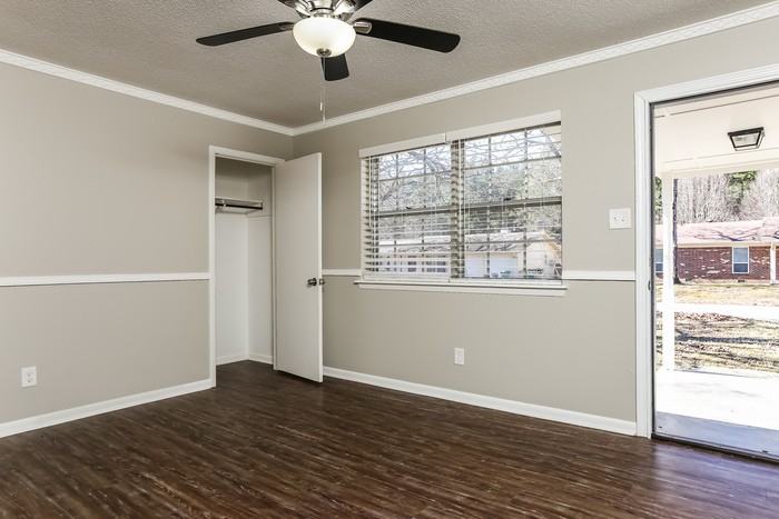 22 Single Oaks Dr - Photo 7 of 10