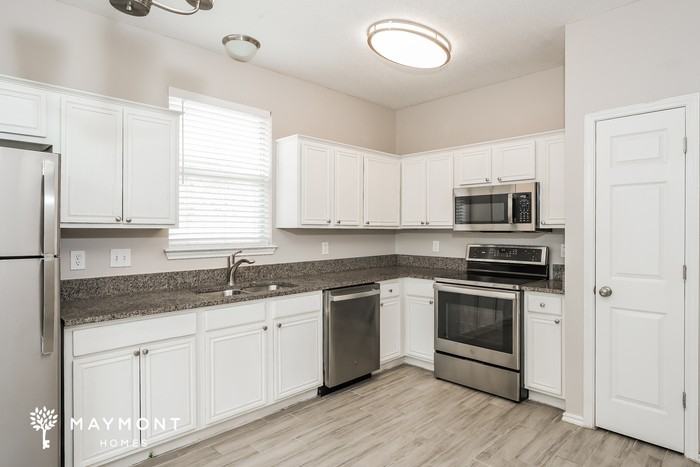 510 Blueberry Hill Ln - Photo 5 of 11