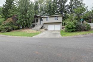 5920 138th Pl Se - Photo 1 of 1
