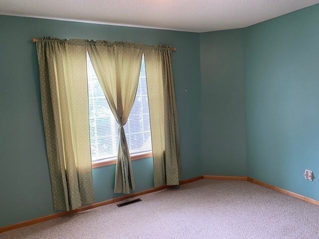 9410 Marshall Rd - Photo 6 of 12