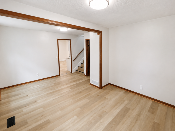 303 Barder Ave - Photo 2 of 13