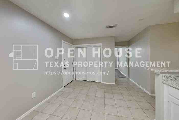 10015 Rippling Fields Dr - Photo 6 of 24