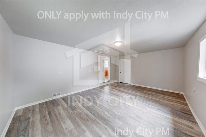 1144 Mcdougal St - Photo 5 of 19