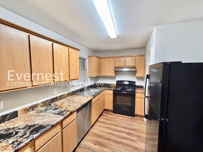 332 Ezekial Ave - Photo 6 of 26