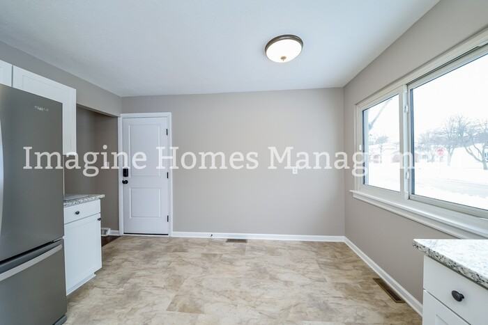 6645 Forest Glen Ave - Photo 5 of 14