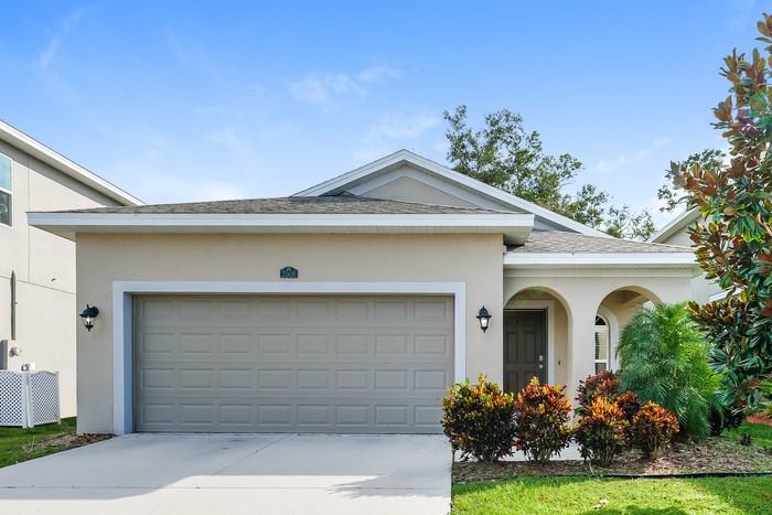 2508 Ocoee Reserve Ct - Photo 2 of 17