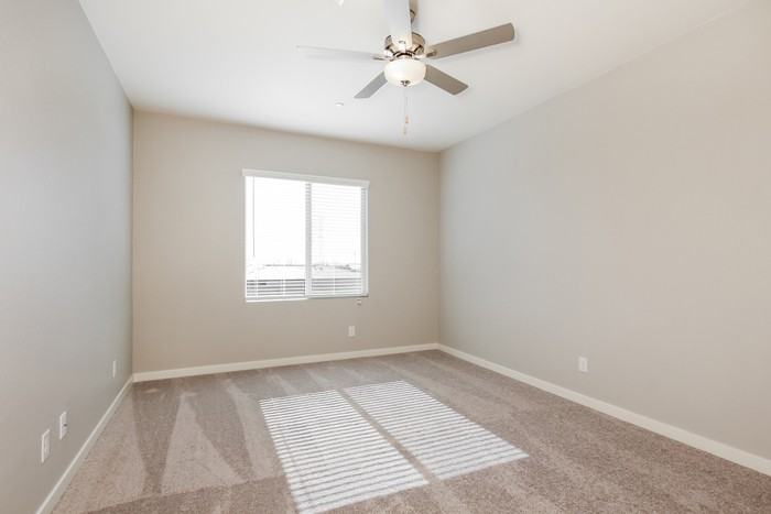 11509 W Cumberland Dr - Photo 7 of 17