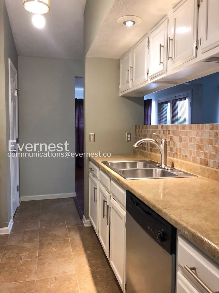 9351 Kempton Manor Ct #1910 - Photo 2 of 14