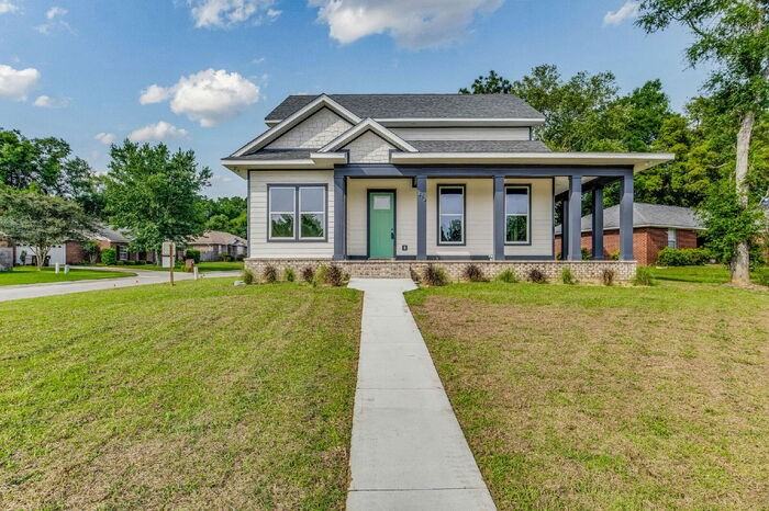 412 Elcino Dr - Photo 3 of 50