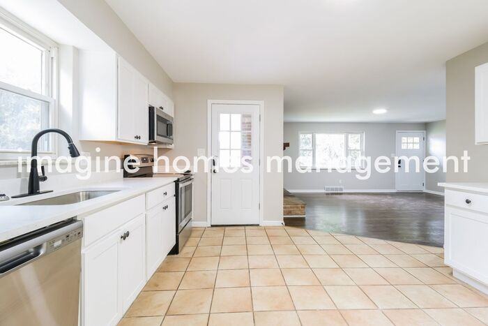 266 Harvest Ln - Photo 6 of 18