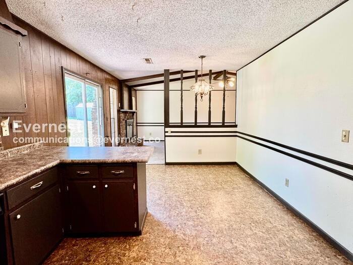 4325 S Ash Ave - Photo 5 of 29