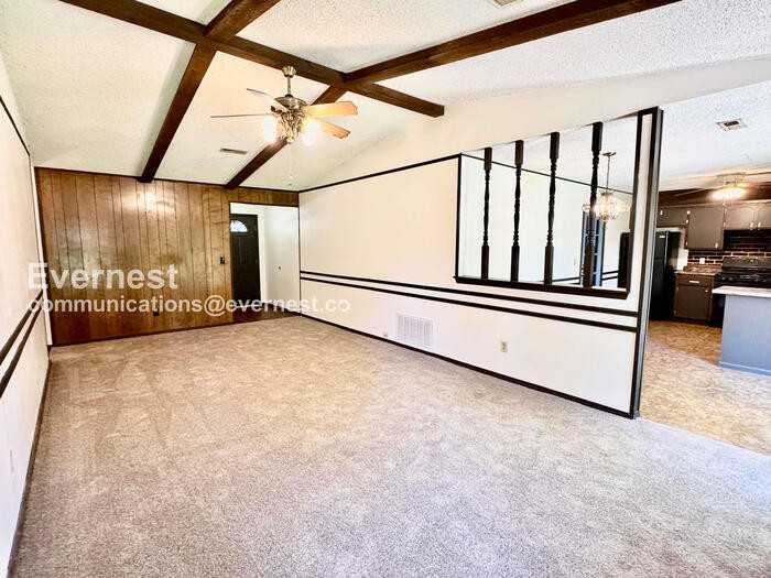 4325 S Ash Ave - Photo 7 of 29