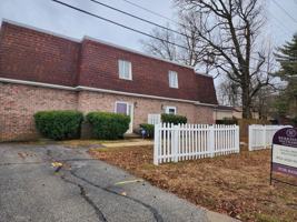 featured image of 2901 Poplar St #B