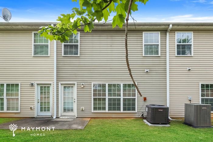 6540 Capitol Knl - Photo 3 of 4