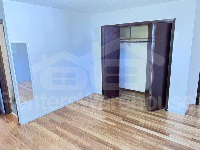 2921 Sumter Ave S - Photo 5 of 31