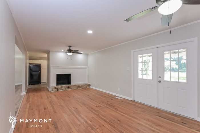 124 Carterwoods Dr - Photo 4 of 15