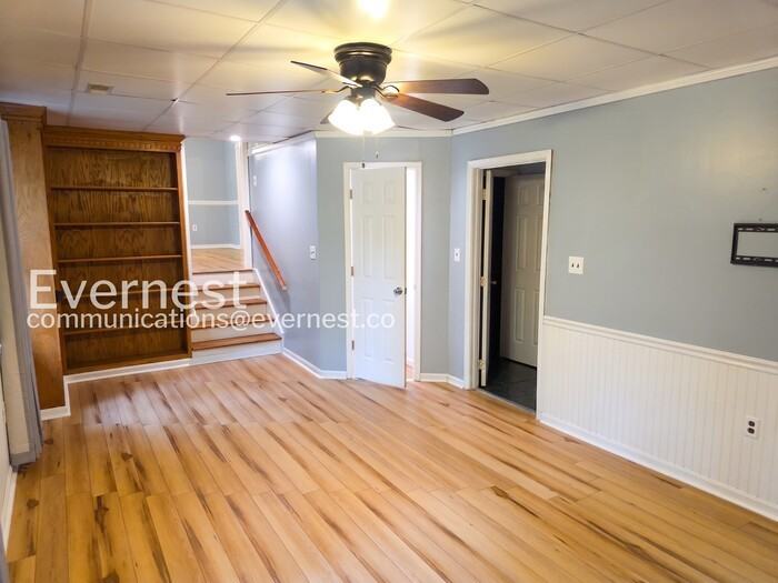12409 Salient Ln - Photo 4 of 30