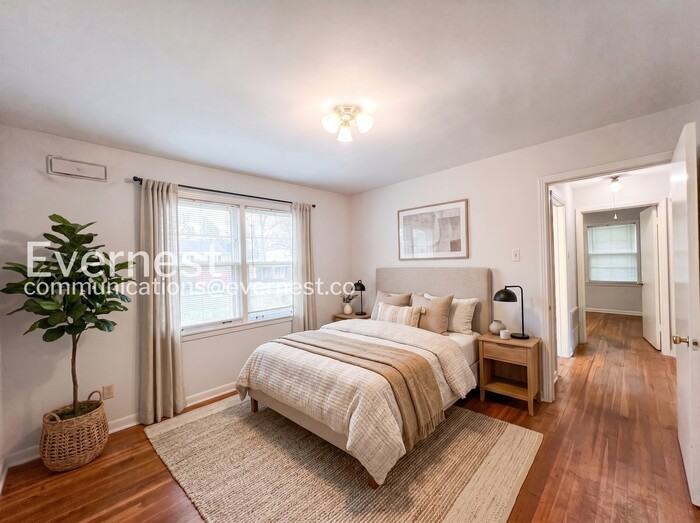 4984 Welchshire Ave - Photo 4 of 26