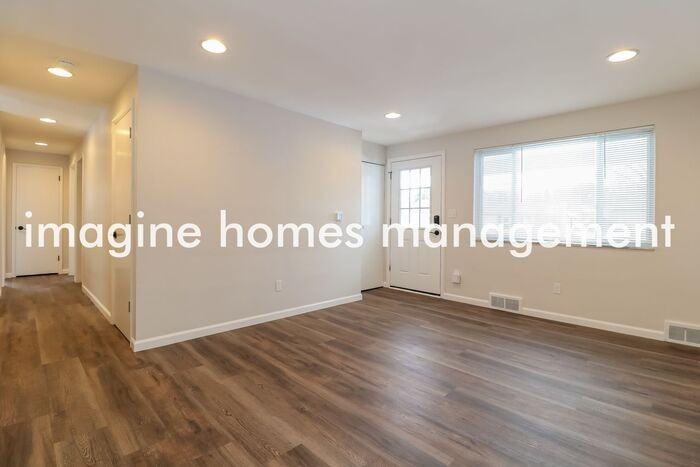 135 Anderson Rd - Photo 3 of 14
