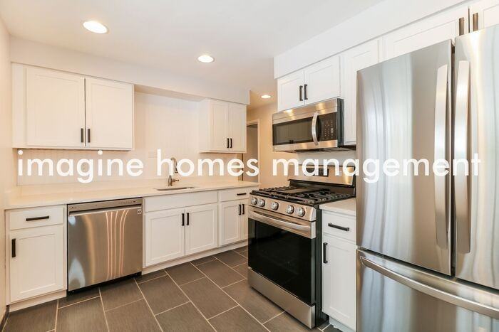 135 Anderson Rd - Photo 6 of 14
