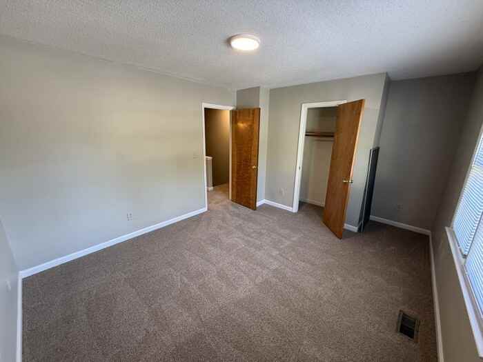 2905 Faversham Pl - Photo 7 of 15