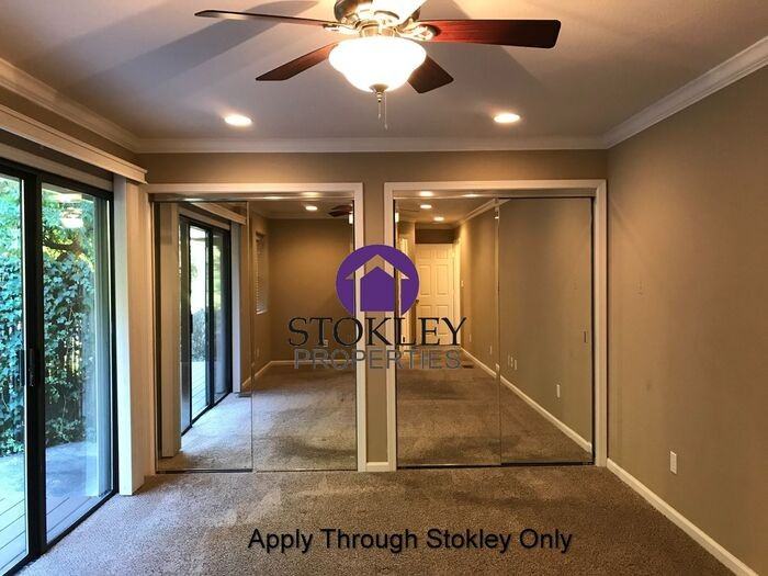 1225 Carmel Ct - Photo 7 of 27