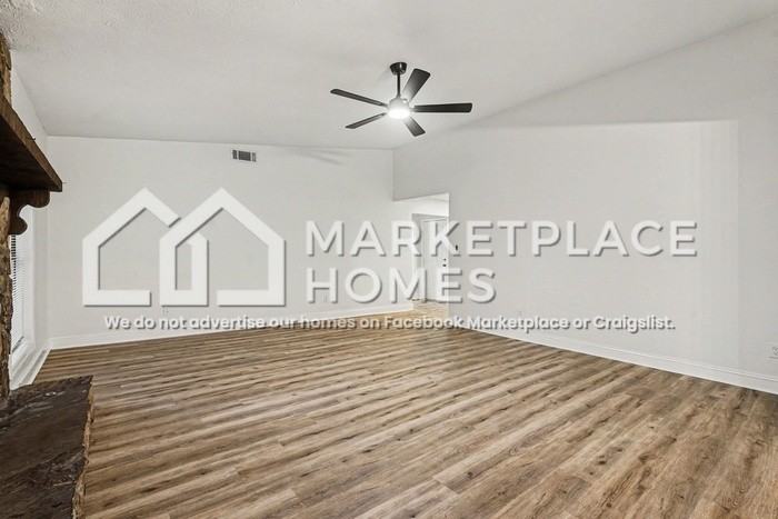 5033 Mixon Pl - Photo 4 of 22